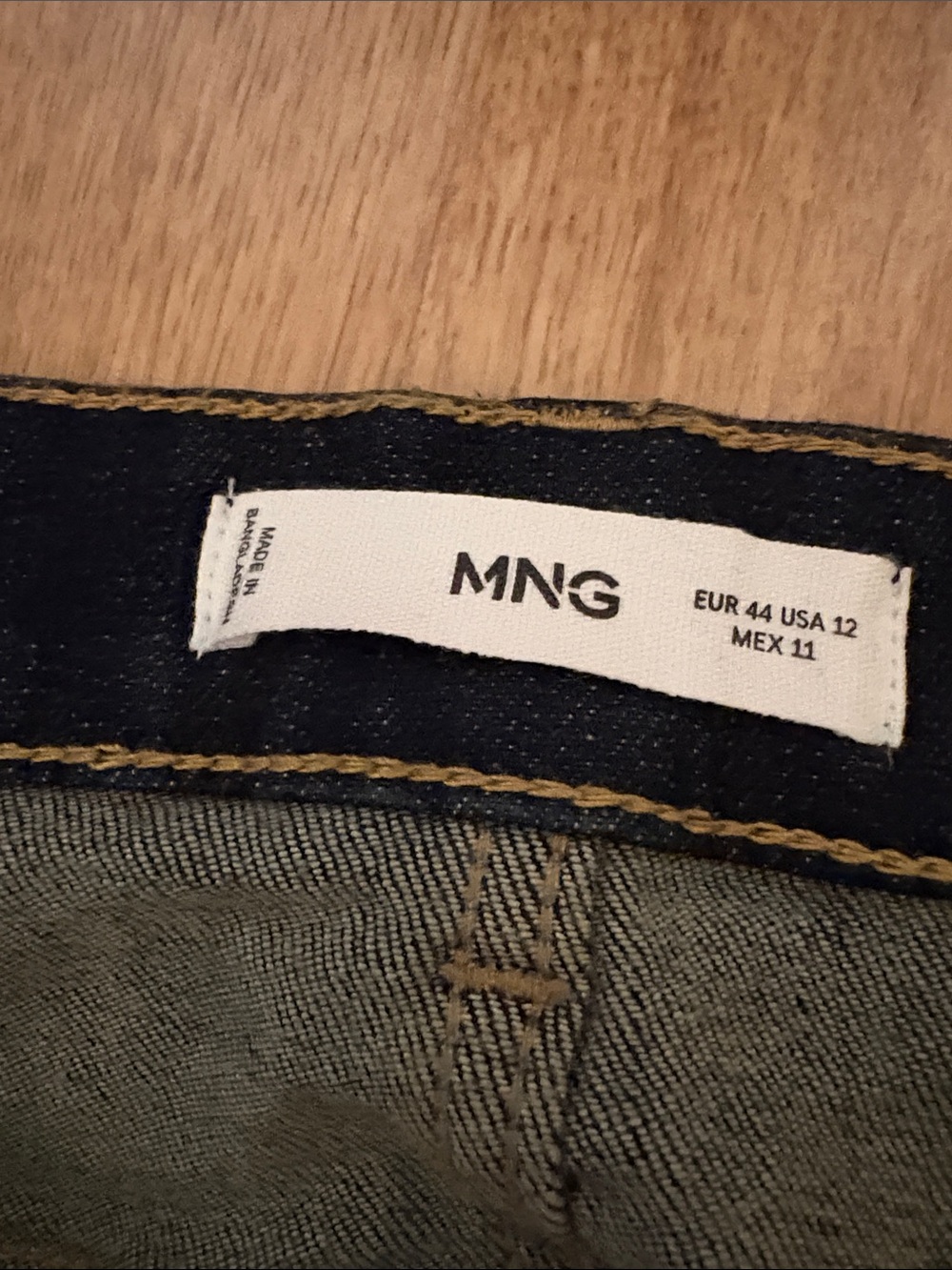 Women’s Dark Blue Flared Jeans - Picture 4 of 4